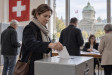 Švýcaři smetli tvrdší neutralitu. Bern si ponechal volné ruce Švýcaři smetli tvrdší neutralitu. Bern si ponechal volné ruce
