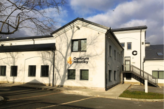Centrum robotiky nabízí 45 zájmových kroužků