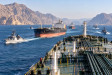 Hormuz v plamenech. Írán zdražuje válku celému světu Hormuz v plamenech. Írán zdražuje válku celému světu