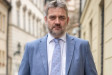 ANO opouští poslanec Pražák. Vládní koalice ztrácí většinu 108 hlasů ANO opouští poslanec Pražák. Vládní koalice ztrácí většinu 108 hlasů