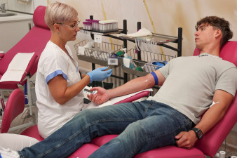Studenti jako skuteční hrdinové. Kampaň Tvůrci zítřka už pomáhá