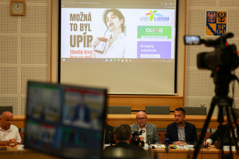 Kraj hledá nové hrdiny mezi studenty. Podpoří dárcovství krve Kraj hledá nové hrdiny mezi studenty. Podpoří dárcovství krve