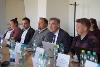 Přeshraniční spolupráce má pro Karlovarský kraj obrovský význam Přeshraniční spolupráce má pro Karlovarský kraj obrovský význam