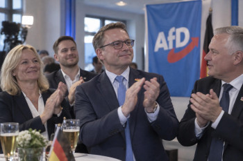 AfD vítězí podruhé. Merzova CDU padla pod pět procent