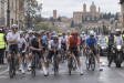 Peloton zastavil Lombardii. Cyklisté žádají bezpečnější závody