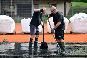 Tenisové kurty v Karviné-Ráji dostávají nový povrch