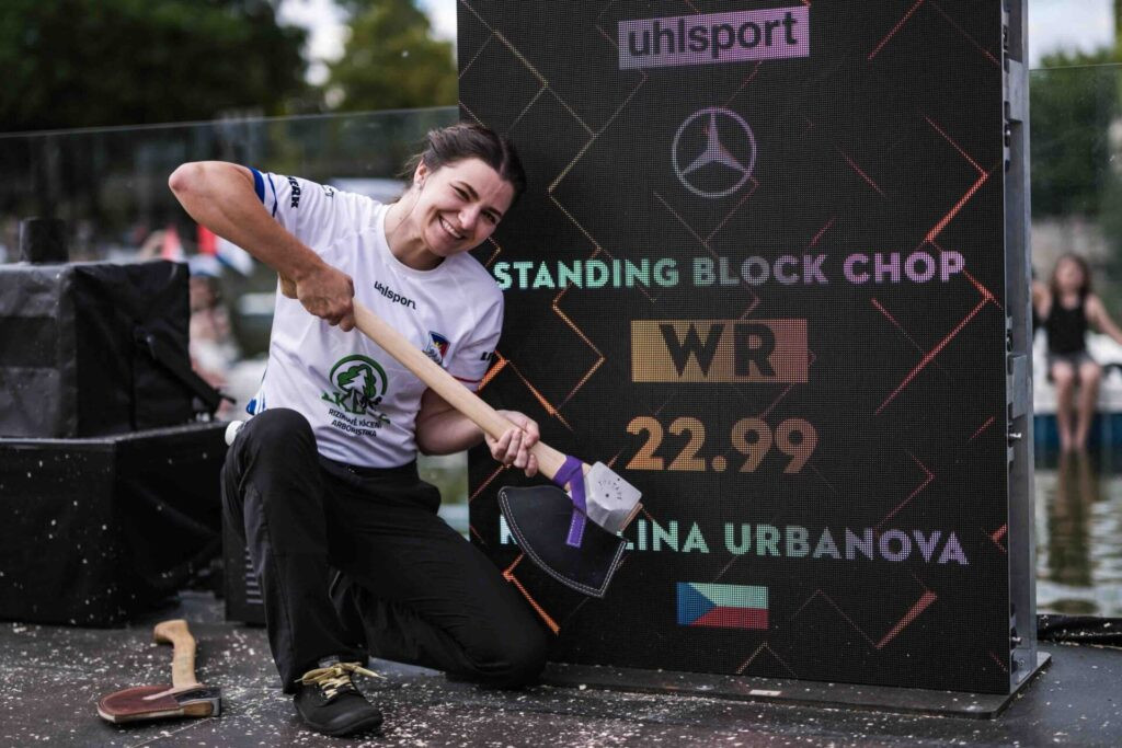 Karolína Urbanová vybojovala stříbro na premiérovém mistrovství světa žen STIHL TIMBERSPORTS® a vytvořila světový rekord Karolína Urbanová vybojovala stříbro na premiérovém mistrovství světa žen STIHL TIMBERSPORTS® a vytvořila světový rekord