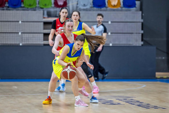 Přízemní basketbal žen USK Praha B - Sparta Praha 74:67 objektivy Miloše Březiny Přízemní basketbal žen USK Praha B - Sparta Praha 74:67 objektivy Miloše Březiny