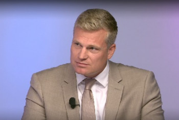 Motoristé sobě se zmítají v krizi. Turek, sněm a pád důvěry Motoristé sobě se zmítají v krizi. Turek, sněm a pád důvěry