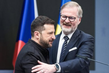 Pracují pro Fialu zahaniční agenti? Podivné účty to naznačují Pracují pro Fialu zahaniční agenti? Podivné účty to naznačují