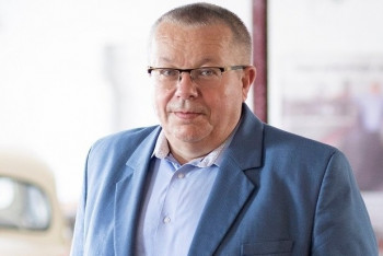 Ohýbá Ústavu jako trenky na vodě, kritizuje Mašek prezidenta Pavla