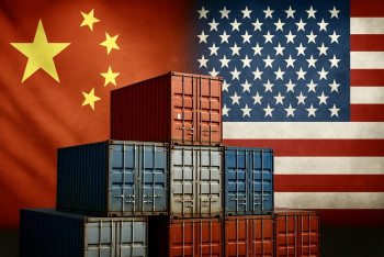 Čína padá na kolena, vývoz do USA se zhroutil o 34 % Čína padá na kolena, vývoz do USA se zhroutil o 34 %