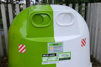 Praha testuje dynamický svoz skla