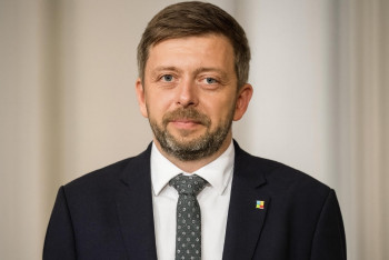 Zpackaná transformace České pošty. Rakušanovo fiasko za miliardy Zpackaná transformace České pošty. Rakušanovo fiasko za miliardy