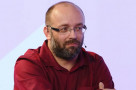 Kampaň bez tváře. Proč zmizel Fiala z předvolebních plakátů?