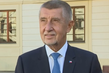 Ani korunu z rozpočtu na zbraně pro Ukrajinu, říká Babiš