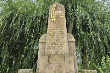 Lažany – malebná obec s bohatou historií a výhledem na Český ráj