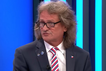 Profesor Ševčík rozpoutal v Partii bouři kvůli Dozimetru