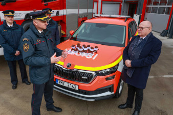 Plyšoví medvídci k nehodám, hasičům na ně přispěl kraj Plyšoví medvídci k nehodám, hasičům na ně přispěl kraj