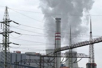 Poslední komín podkrušnohorských elektráren ČEZ jde k zemi