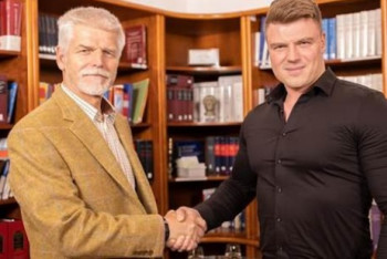 Podporovatel Pavla usmrtil matku, vyvázl s podmínkou. Lidé zuří