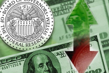 Dolar po silných datech z trhu práce zpevňuje