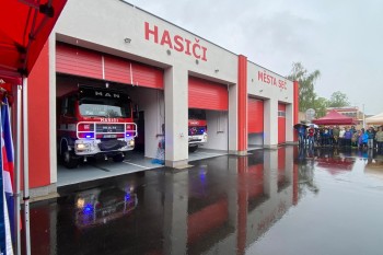 Město Seč otevřelo modernizovanou hasičskou zbrojnici