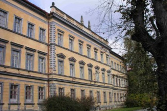 Jičín: Byl schválen prodej pozemků v lokalitě Kasárna formou dražby