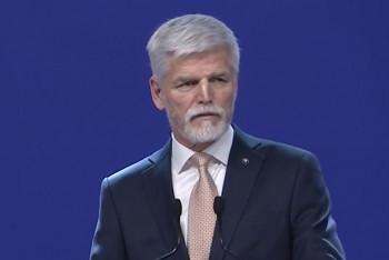 Vydírání, nebo výsměch Hradu? Pavel ukázal Macinkovy SMS