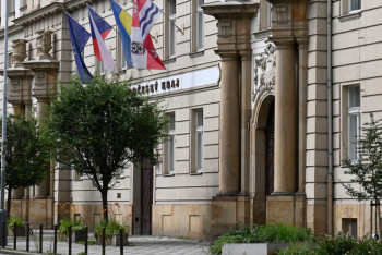 Více úspor, méně emisí: kraj pokračuje v energetických projektech Více úspor, méně emisí: kraj pokračuje v energetických projektech