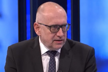 Bek přiznal, že slib o platech učitelů byla jen prázdná fráze