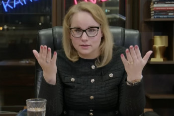 Hrad jde po Babišovi, tvrdí Stonjeková. SMS jsou jen záminka