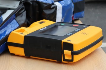 Kraj chce rozšířit dostupnost defibrilátorů na veřejných místech