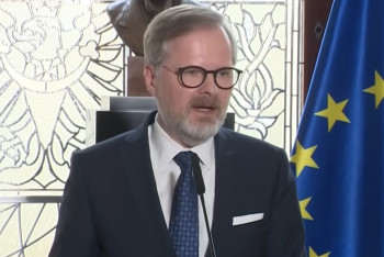 Mafiánské praktiky státu a bitcoinová aféra potápí SPOLU