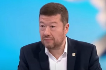 Fialova vláda dělá z lidí „závisláky na dávkách“, míní Okamura Fialova vláda dělá z lidí „závisláky na dávkách“, míní Okamura