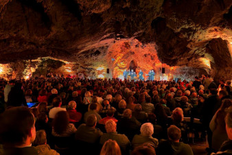 Levandulová i Čerešně. Jeskyni Výpustek rozezní pocta H.Hegerové