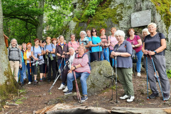 Nordic walking letos provede seniory kolem řek