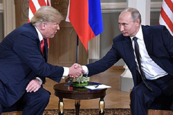 Mírový plán pro Ukrajinu se hroutí, velmoci připravují eskalaci