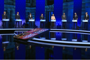 Vláda vs. opozice v superdebatě. Tvrdý střet o budoucnost Česka