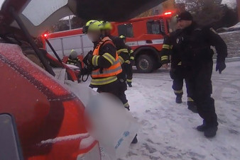 Plzeňští strážníci pomáhali lidem v nesnázích