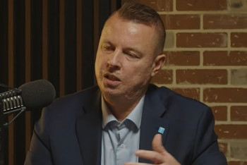 Fialova vláda selhala. Piráti lidem jen brali peníz, říká Rajchl