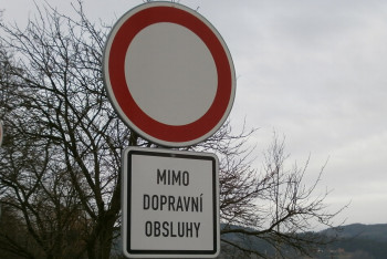 Dubeč bude mít bezpečnější ulice s novými chodníky Dubeč bude mít bezpečnější ulice s novými chodníky