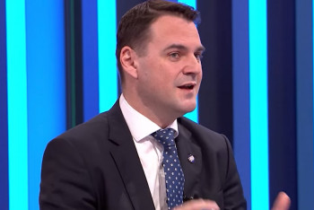 Křik o rozvratu státu. Macinka hysterii opozice striktně odmítá