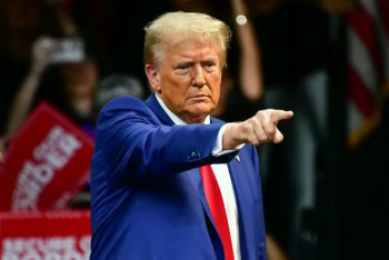 Trump znovu tlačí na Fed, ten se však politickému tlaku brání Trump znovu tlačí na Fed, ten se však politickému tlaku brání