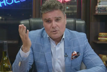 Boj o ČT a role prezidenta. Holec popsal, kdo tahá za nitky