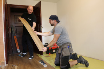 Lázně po opravách Slezského domu vyměňují podlahy i v hlavní budově